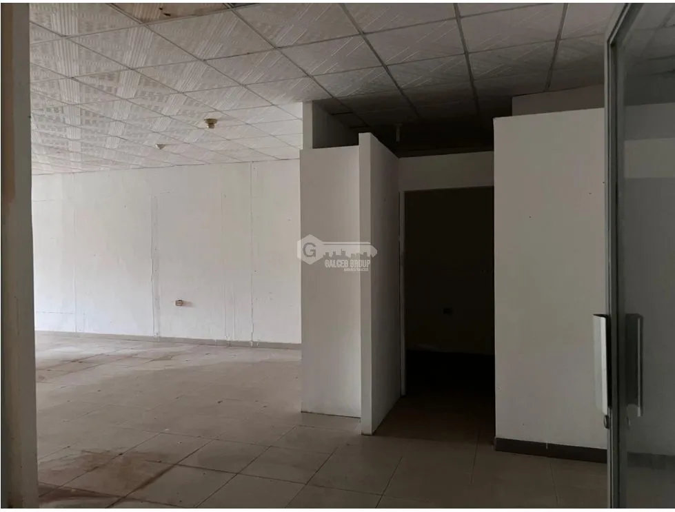 ANCON / LOCAL COMERCIAL / 155 M2 / DIVISIONES / VACIO / PLANTA ALTA