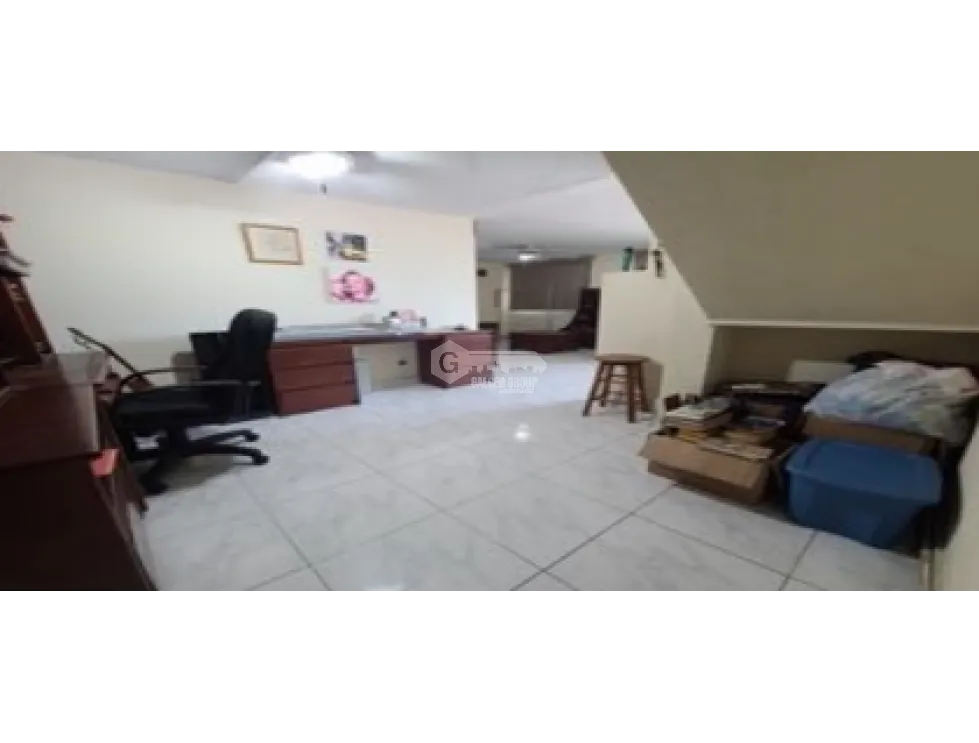 屋 在 Villa de las Fuentes 出售