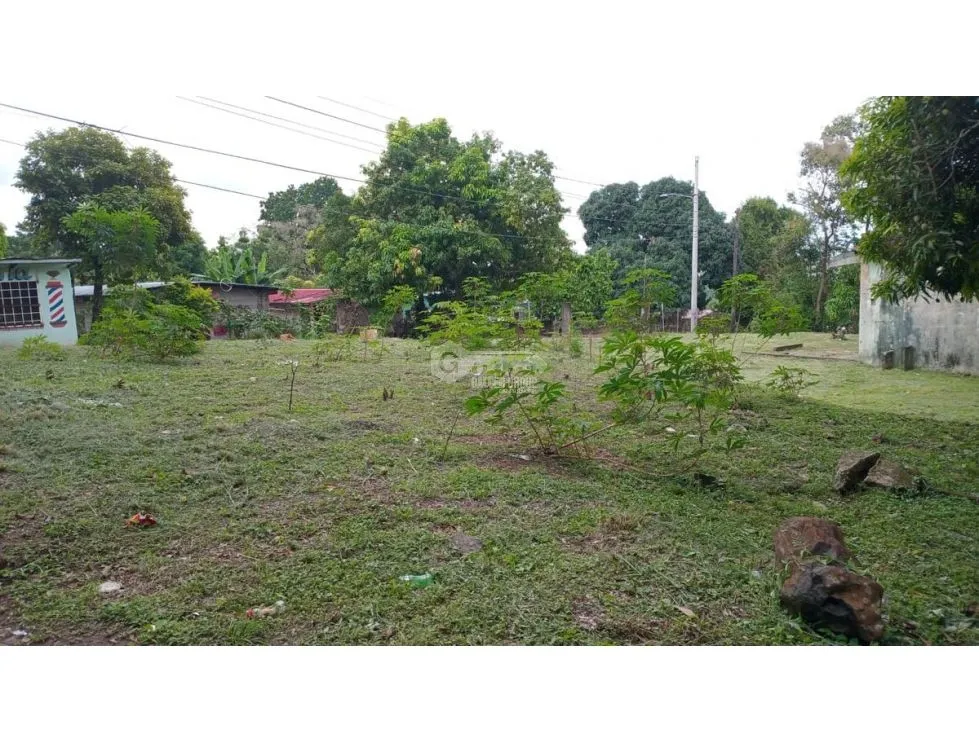 TERRENO / 24 DE DICIEMBRE / CABUYITA / 1800M / ORILLA DE CALLE