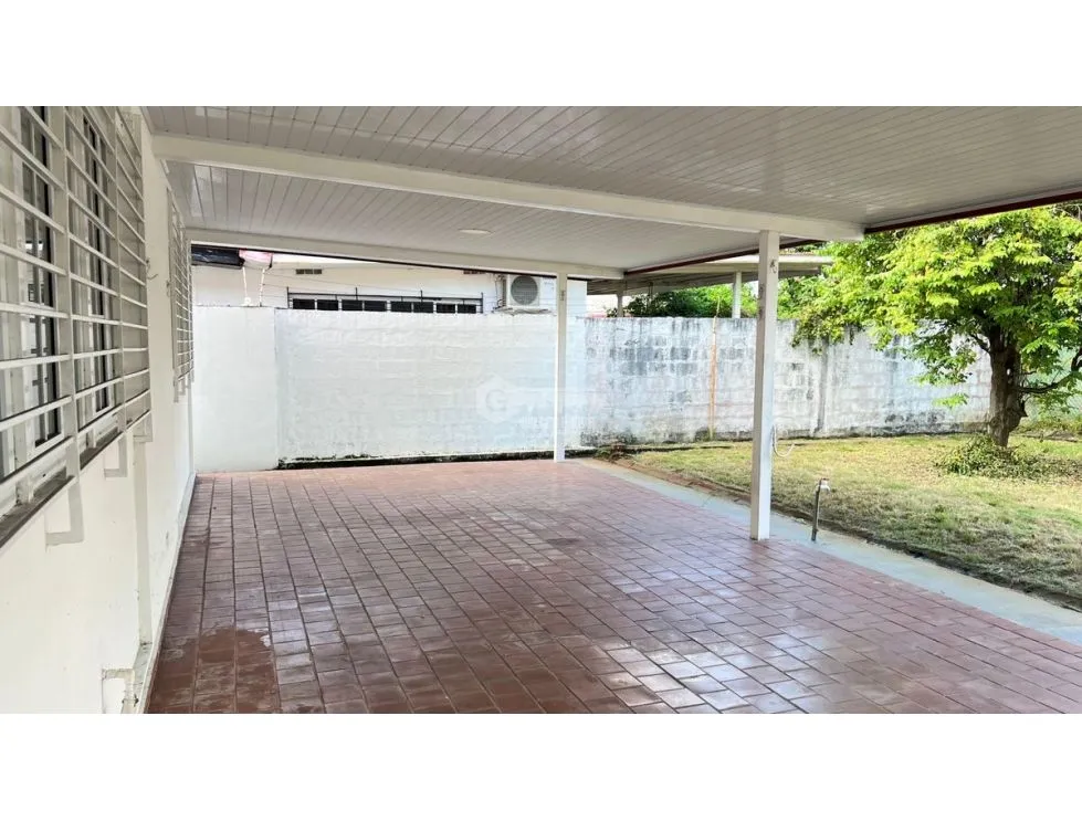 Maison unifamiliale à Betania à vendre