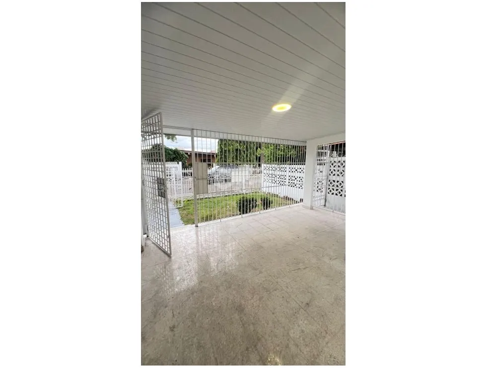 Maison unifamiliale à Betania à vendre