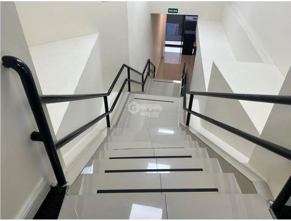 COMMERCIAL SPACE / EL DORADO / 550 M2 / 2 LEVELS / MAIN AVENUE