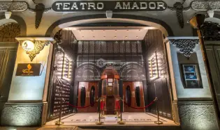 Old Town / Teatro Amador Building / 1049M / 3 Levels / Divisible Units