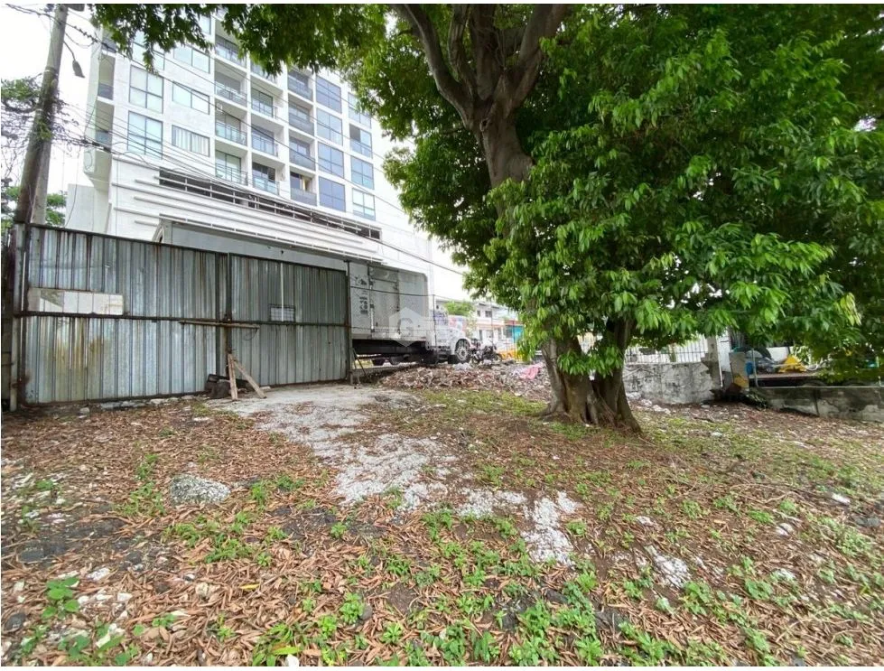 RIO ABAJO / COMMERCIAL LAND / 1400M2 / NEGOTIABLE / JC