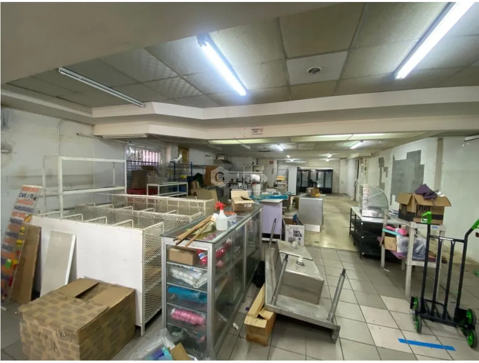 Espace commercial à El Crisol à louer