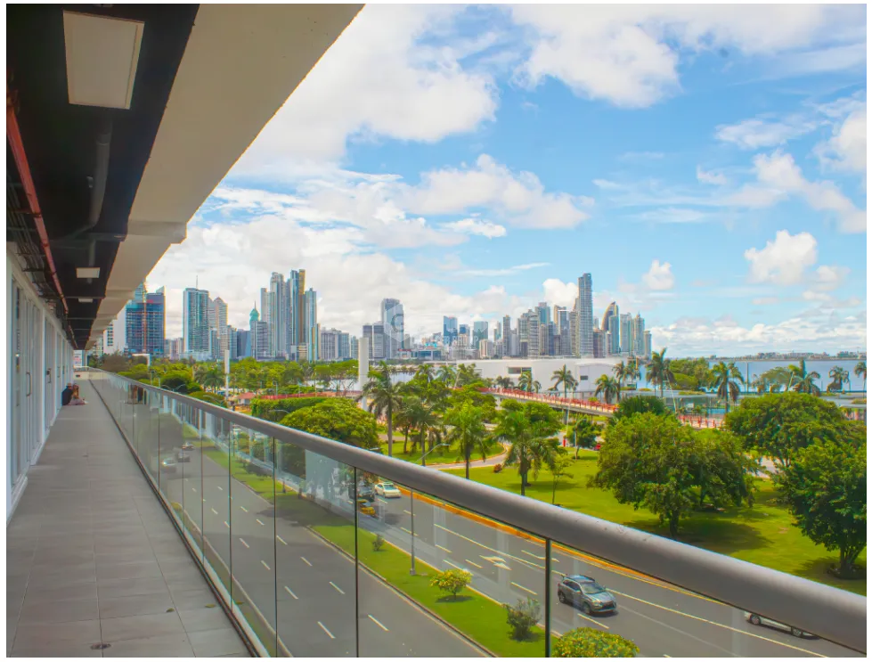 AVE BALBOA / COMMERCIAL SPACE / 117M / MAIN AVENUE / UPPER FLOOR / JC