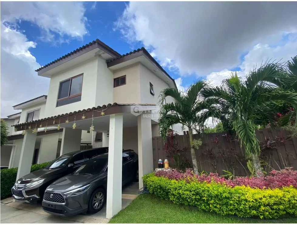 Maison unifamiliale à Brisas Del Golf à vendre