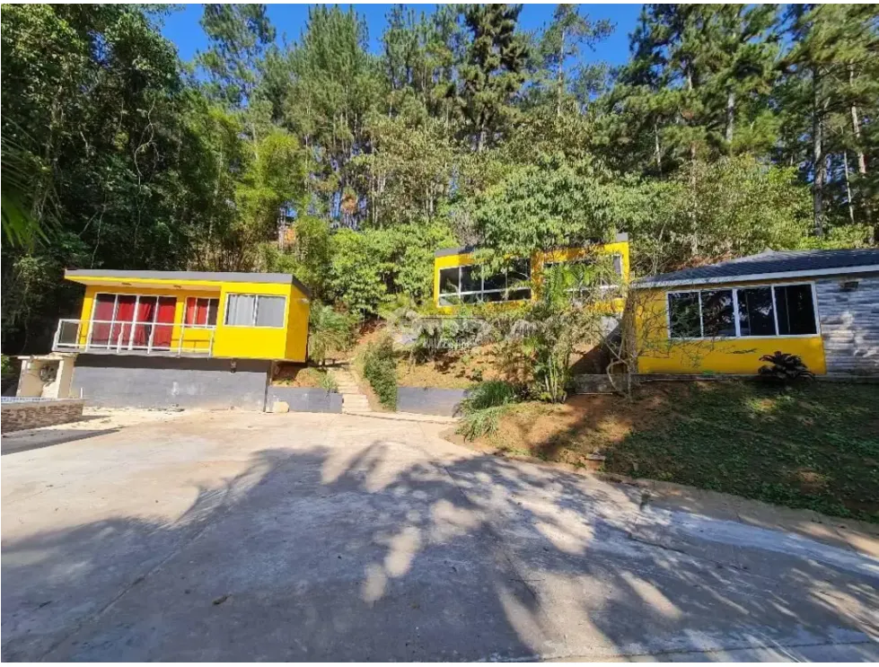 CERRO AZUL / ALTOS DE CERRO AZUL / 2446M / 3 CABAÑAS / JACUZZI