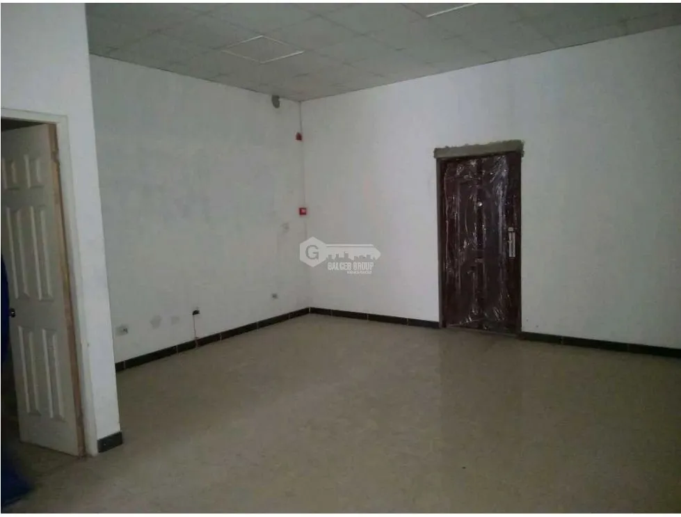 Espace commercial à Pueblo Nuevo à louer