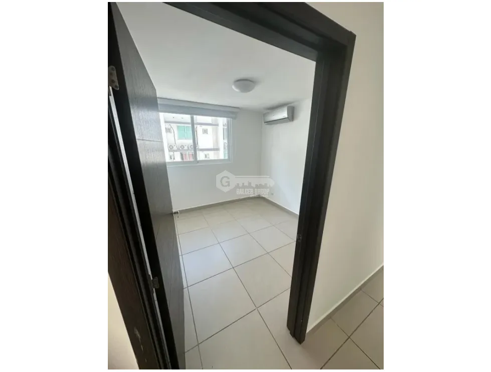 Apartment for sale in Condado del Rey