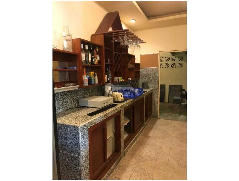 TERRENO CON RESTAURANTE Y HOSPEDAJE / FARALLÓN RÍO HATO / 2,220M2