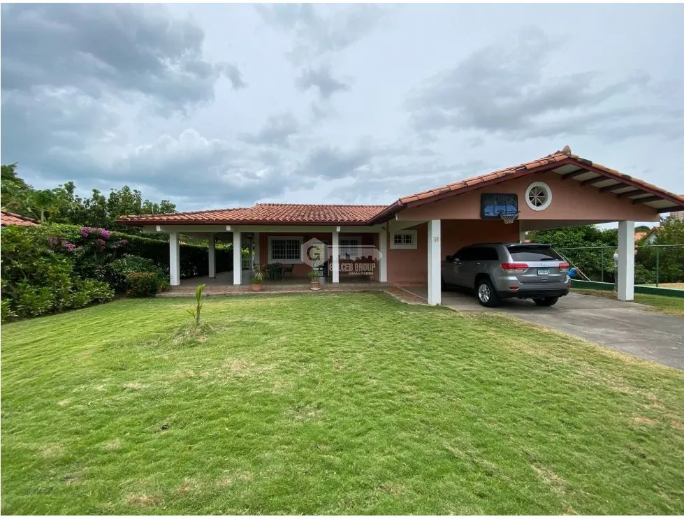 CORONADO / CASA DE PLAYA / 1500M2/ 4 RECAMARAS / DEN