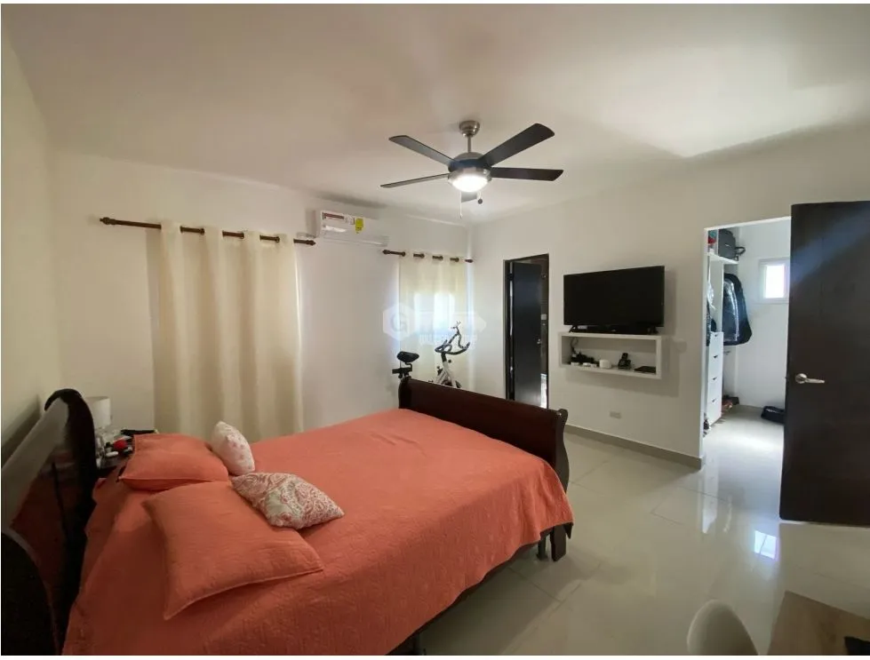 Single Family House for sale in Condado del Rey