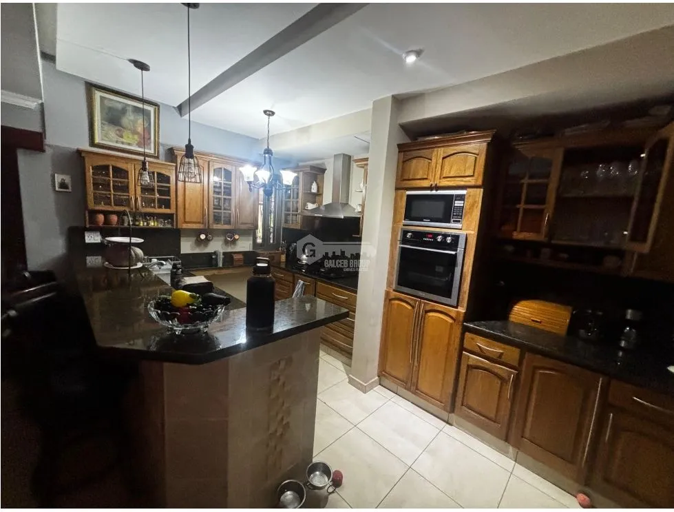 VILLA ZAITA / VILLAS ALPINAS / 3 BEDROOMS / PRIVATE POOL / 600M