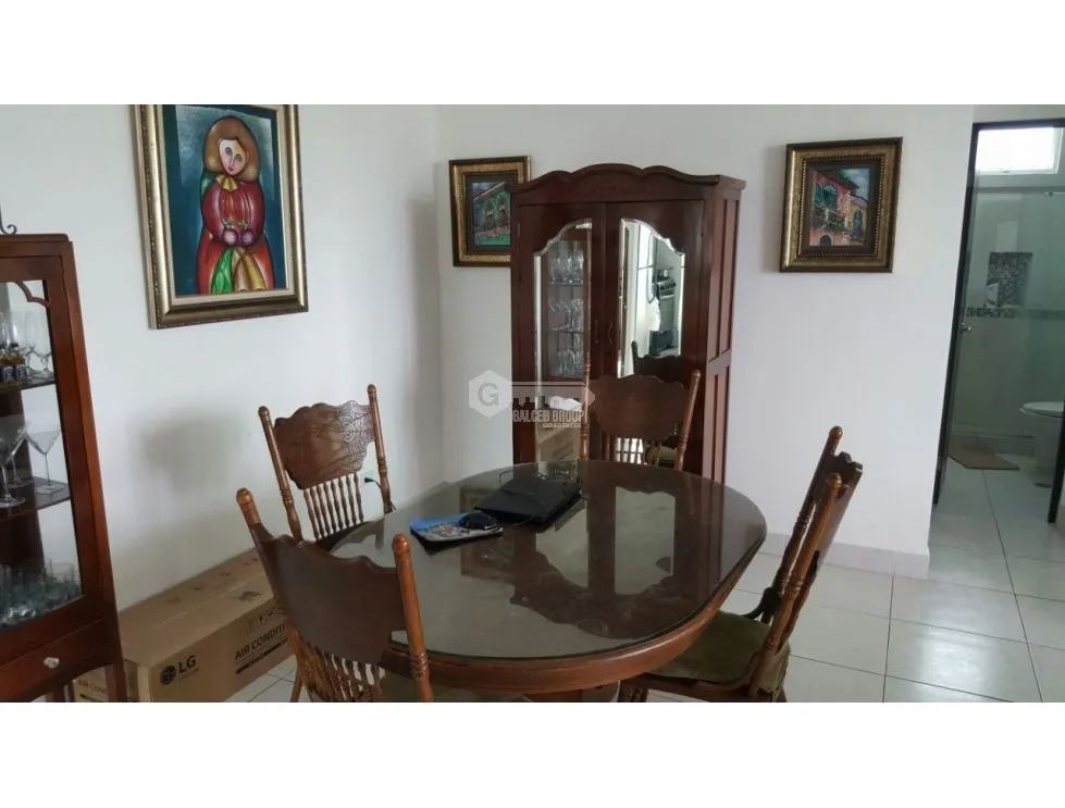 Apartment for sale in Edison Park