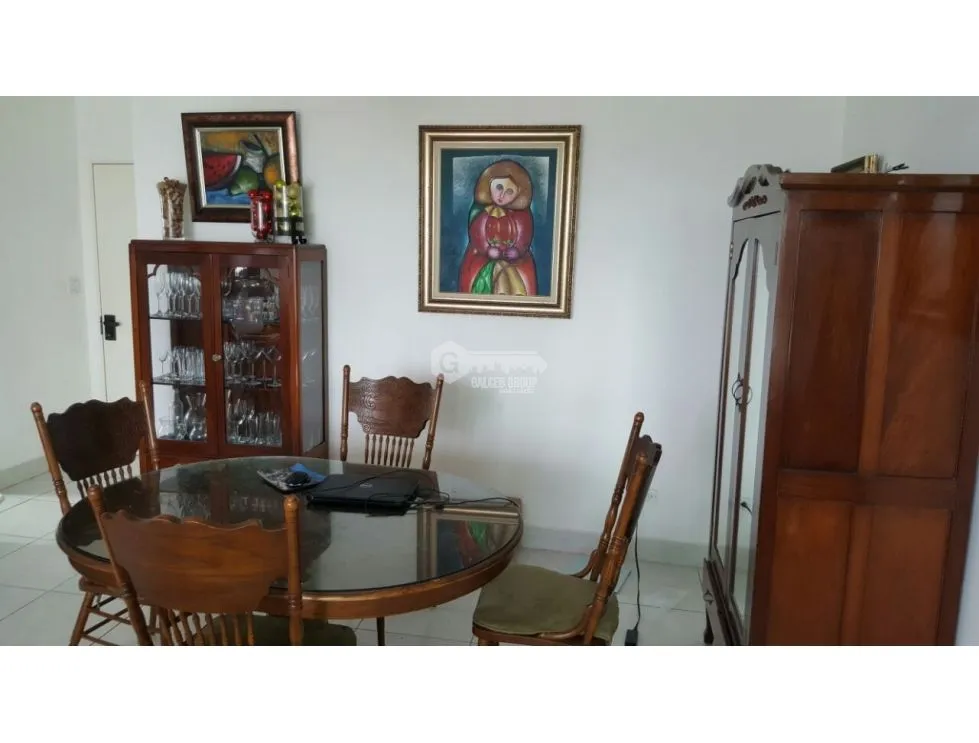 Apartment for sale in Edison Park