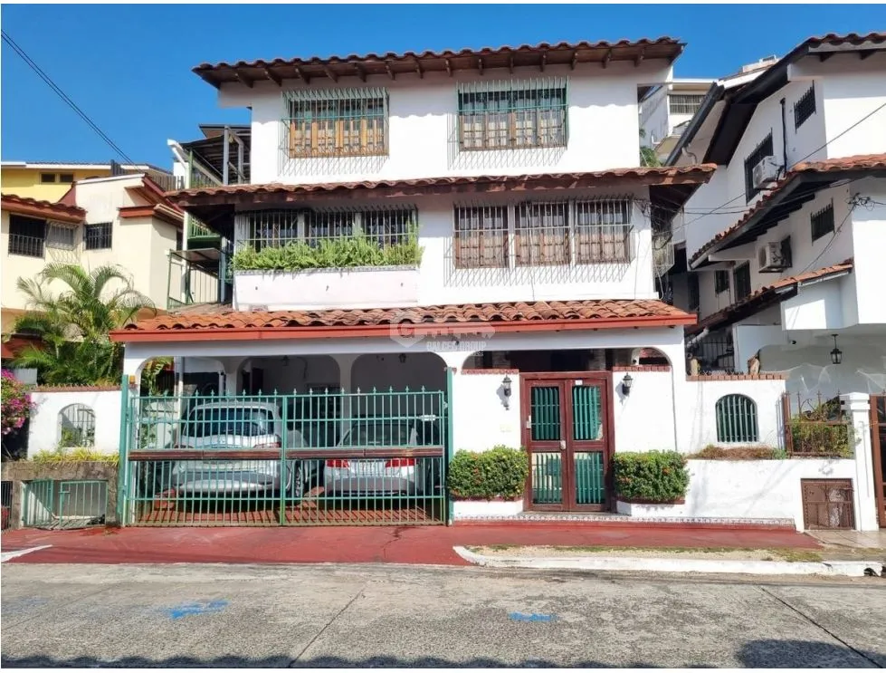 HATO PINTADO / 3 HABITACIONES / 400m2 / 3 TERRAZAS / 3 NIVELES / Y