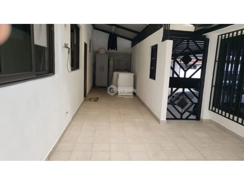 Single Family House for sale in La Alameda