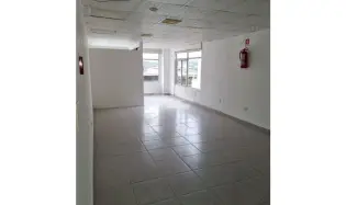 COMMERCIAL SPACE / PH MADISON TOWERS / 42M2 / UPPER FLOOR
