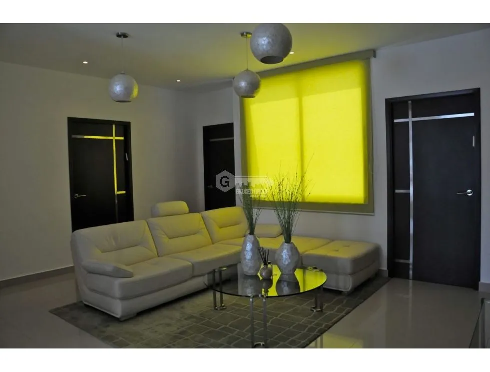 PLAYA BLANCA / 900M2 / 9 HABITACION / 10 BAÑOS / 2 JACU / PISCINA