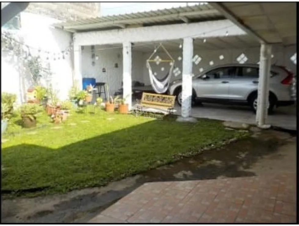 Las Cumbres / Ciudad Bolívar / 405M2 / 4 Bedrooms / 2 Bathrooms / Terrace