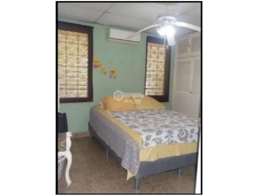 Las Cumbres / Ciudad Bolívar / 405M2 / 4 Bedrooms / 2 Bathrooms / Terrace