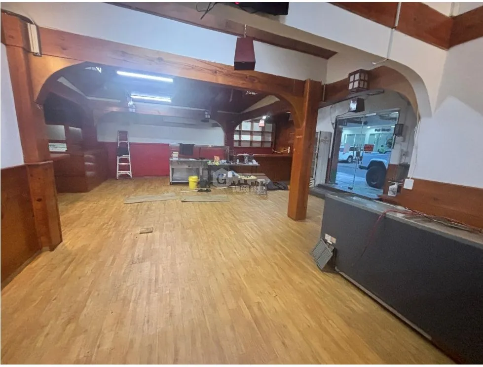 SAN FRANCISCO / CASA COMERCIAL / 307 M2 / VIA PRINCIPAL / 10 PARKING