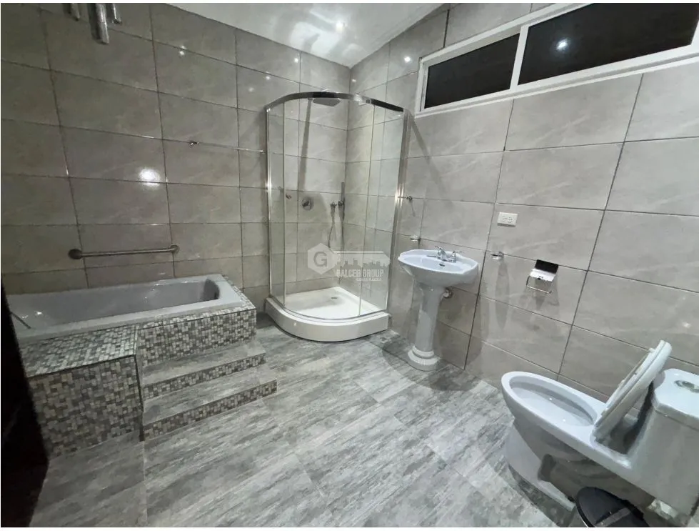 COLON / PUERTO PILON /  700M2 / 2 HABITACIONES / PISCINA
