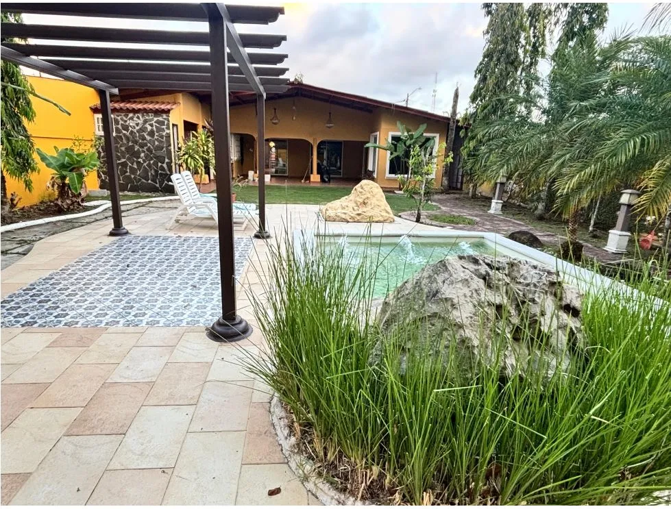 COLON / PUERTO PILON /  700M2 / 2 HABITACIONES / PISCINA