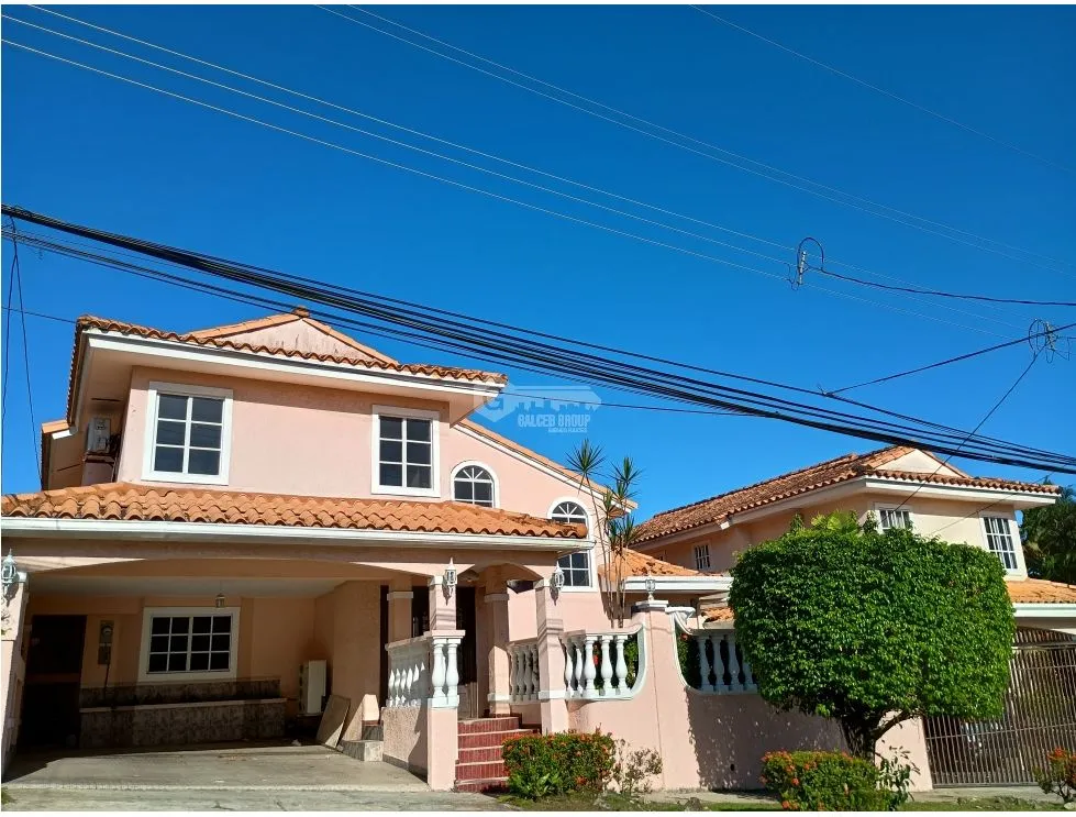 Single Family House for rent in Altos de Panama
