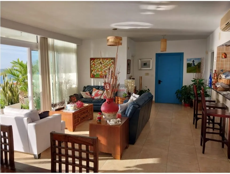 Single Family House for sale in Farallon