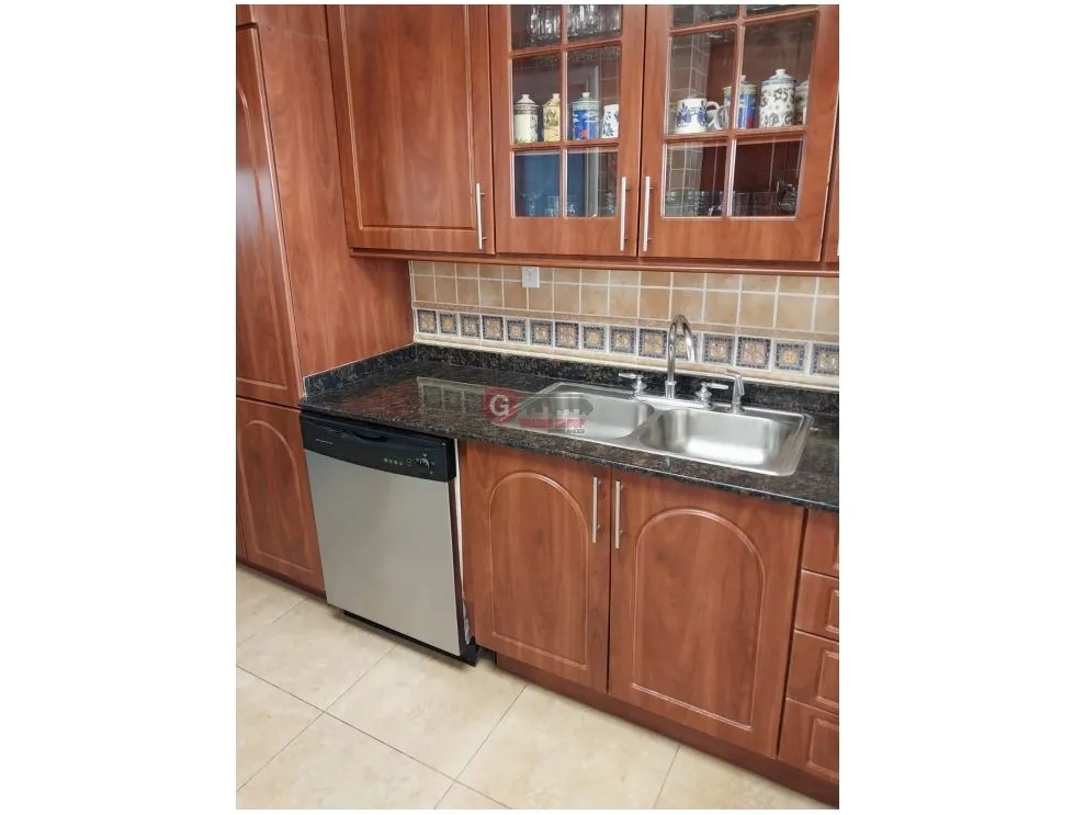 Single Family House for sale in Farallon