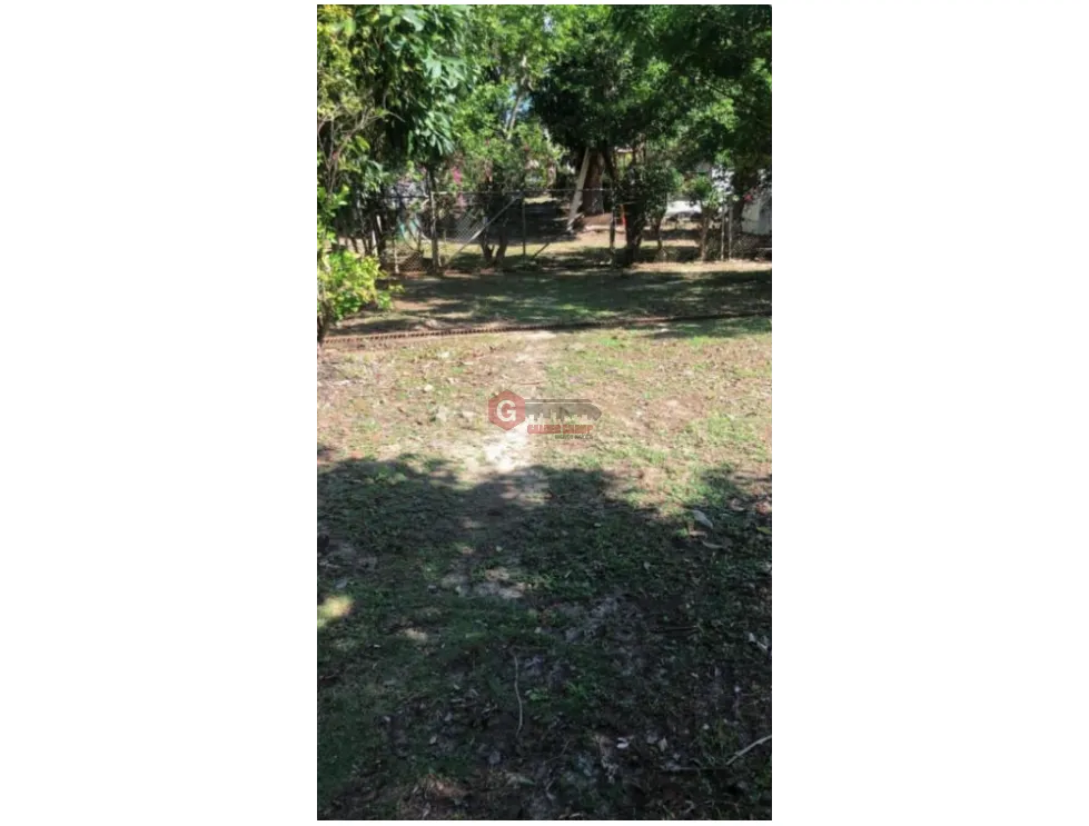 CORONADO / BEACHFRONT LAND MINUTES FROM THE BEACH / 1158M2