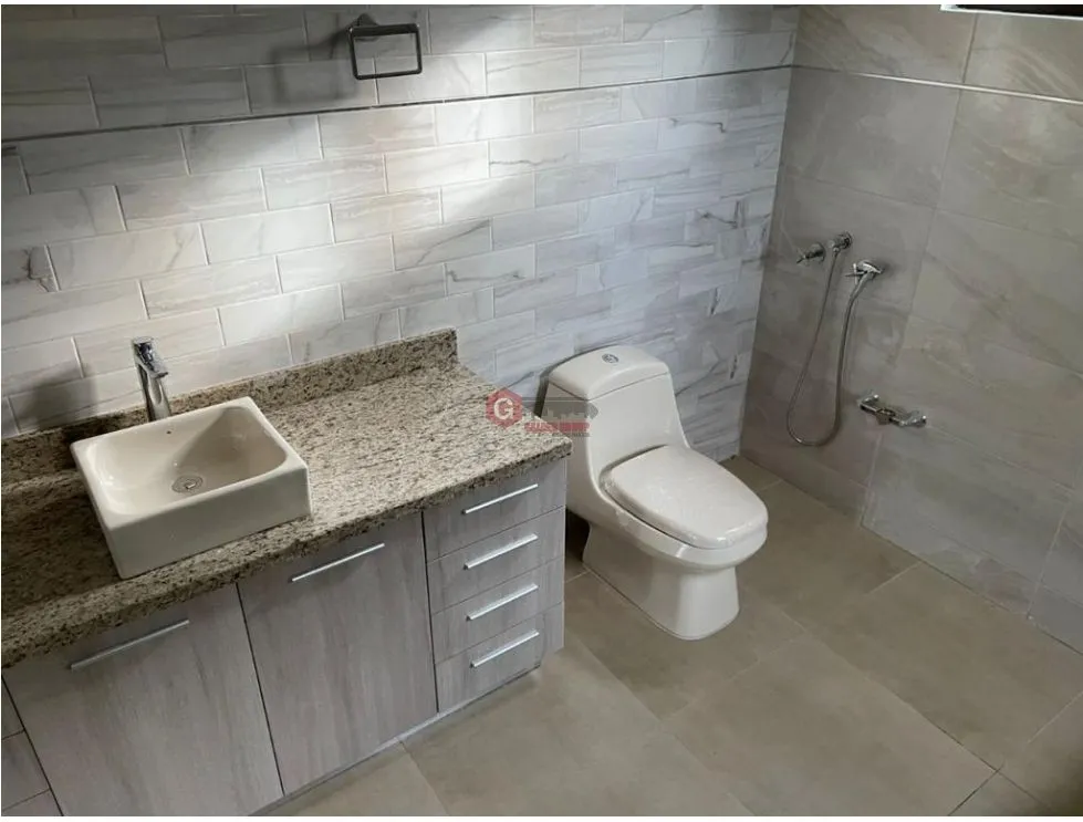 Single Family House for sale in San Carlos