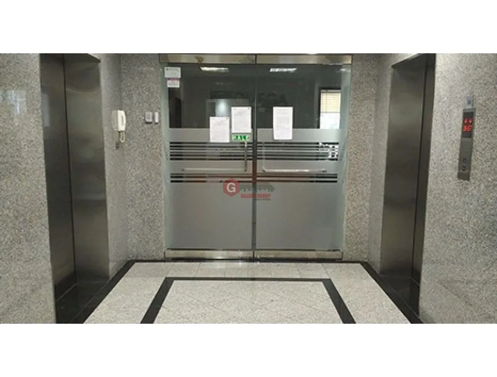 OFICINA / CALLE 50  / BANCO GENERAL / 350M2 / AIRE CENTRAL