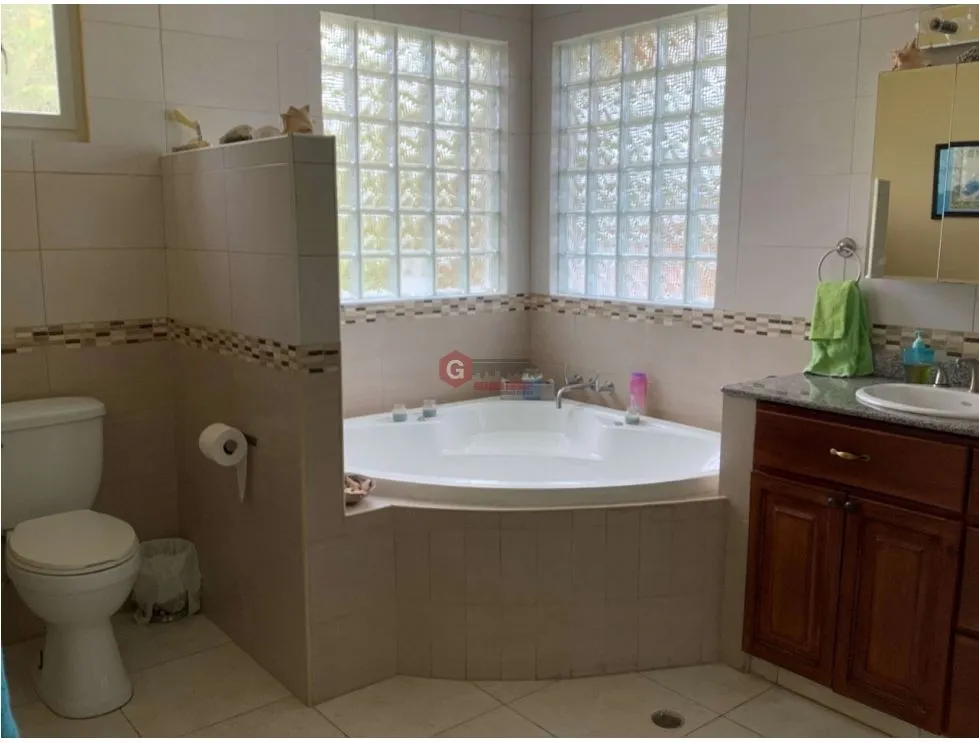MARIA CHIQUITA / SAN MARINO OCEANFRONT / 1408m2 / 3 BEDROOMS