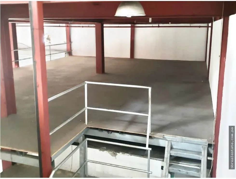 Warehouse for rent in Costa del Este