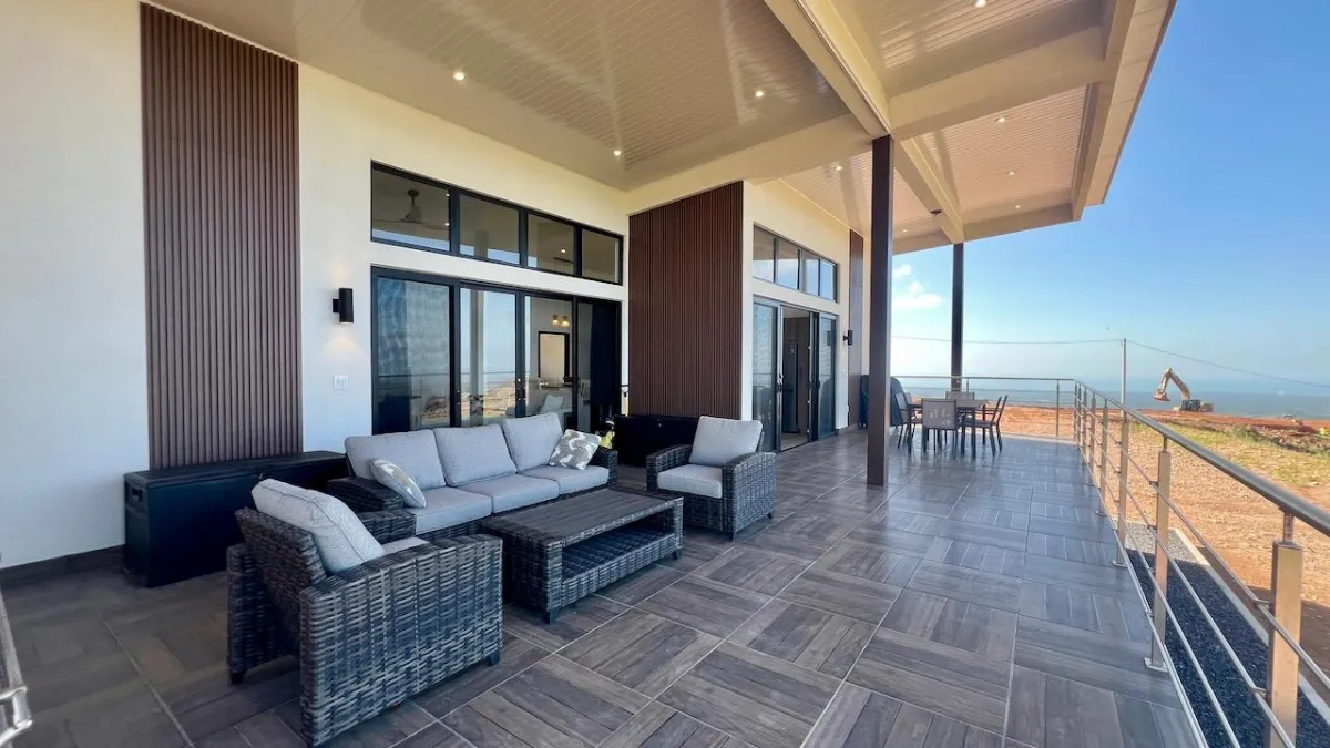 FULL SOLAR MOUNTAIN VILLA
