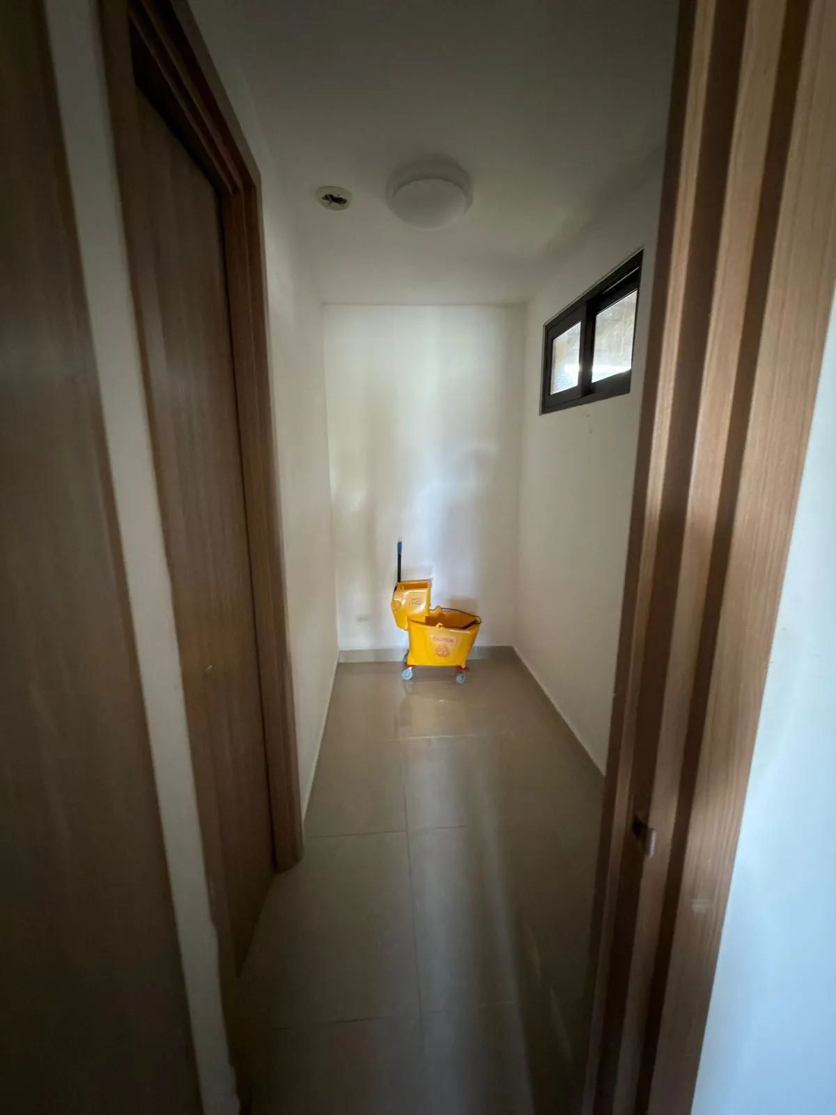 Spacious 2-Story House, 3 Bedrooms and 2.5 Bathrooms, Las Cumbres