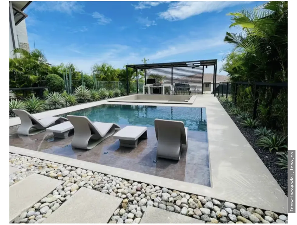 House for Sale in San Carlos