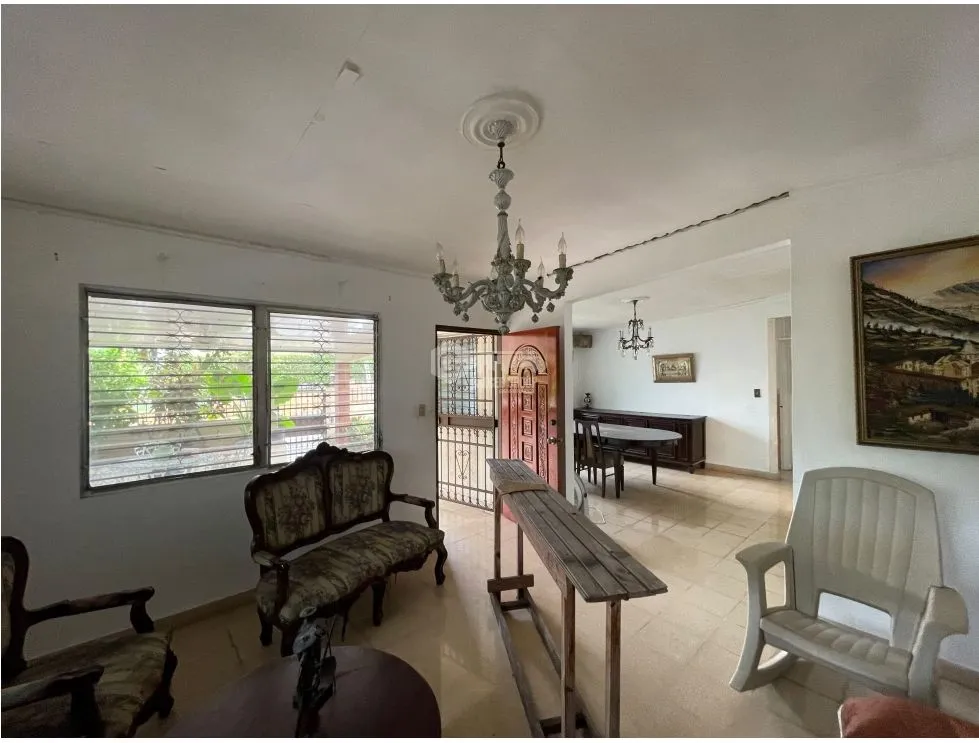 SE ALQUILA CASA COMERCIAL EN EL DORADO 350M 3 HABITACIONES 2 BAÑOS DEN