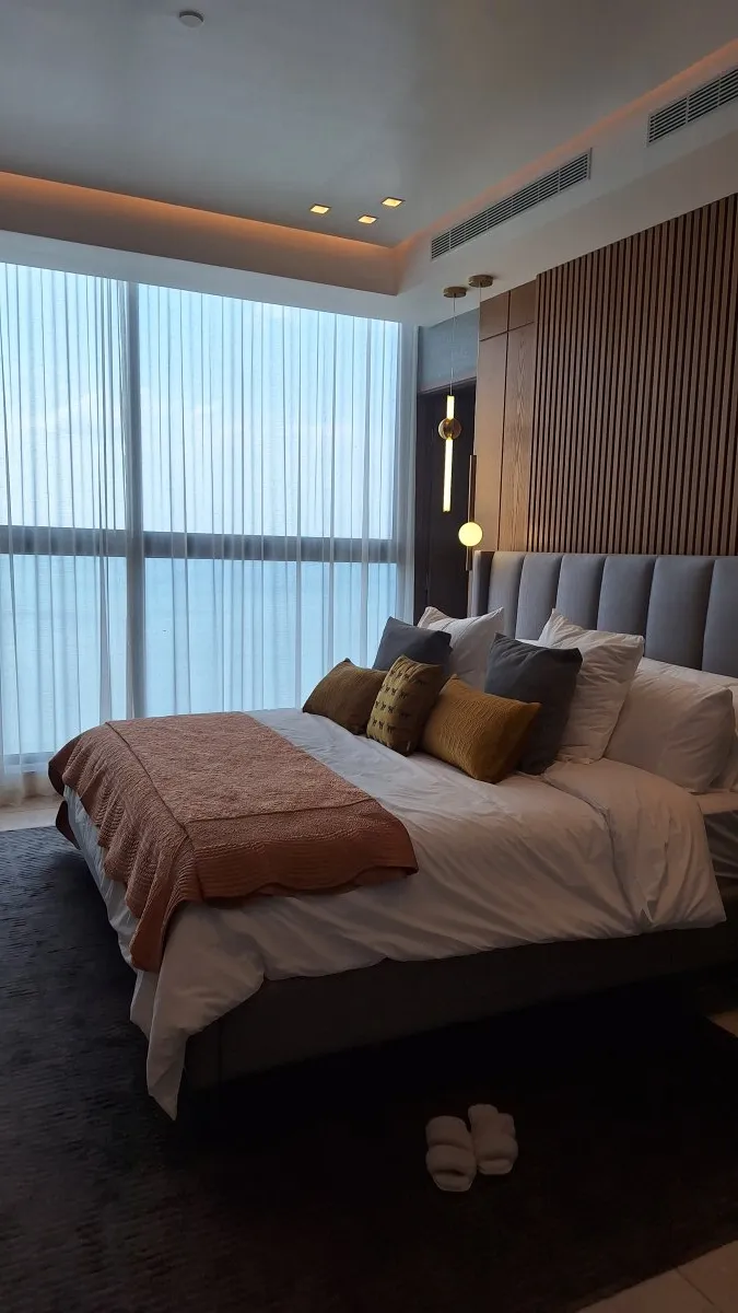 Experience Comfort and Elegance at PH Deluxe Punta Paitilla, 197.40 m², $519,253, Spacious and Flexible Living Spaces