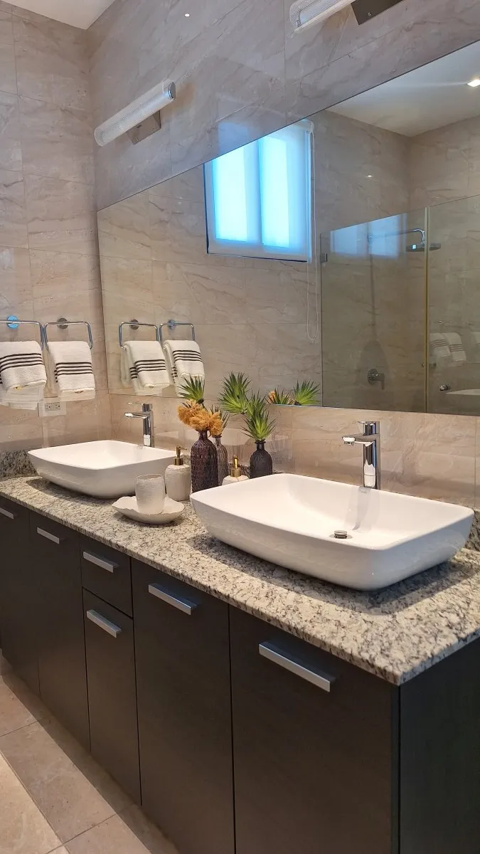 Experience Comfort and Elegance at PH Deluxe Punta Paitilla, 197.40 m², $519,253, Spacious and Flexible Living Spaces