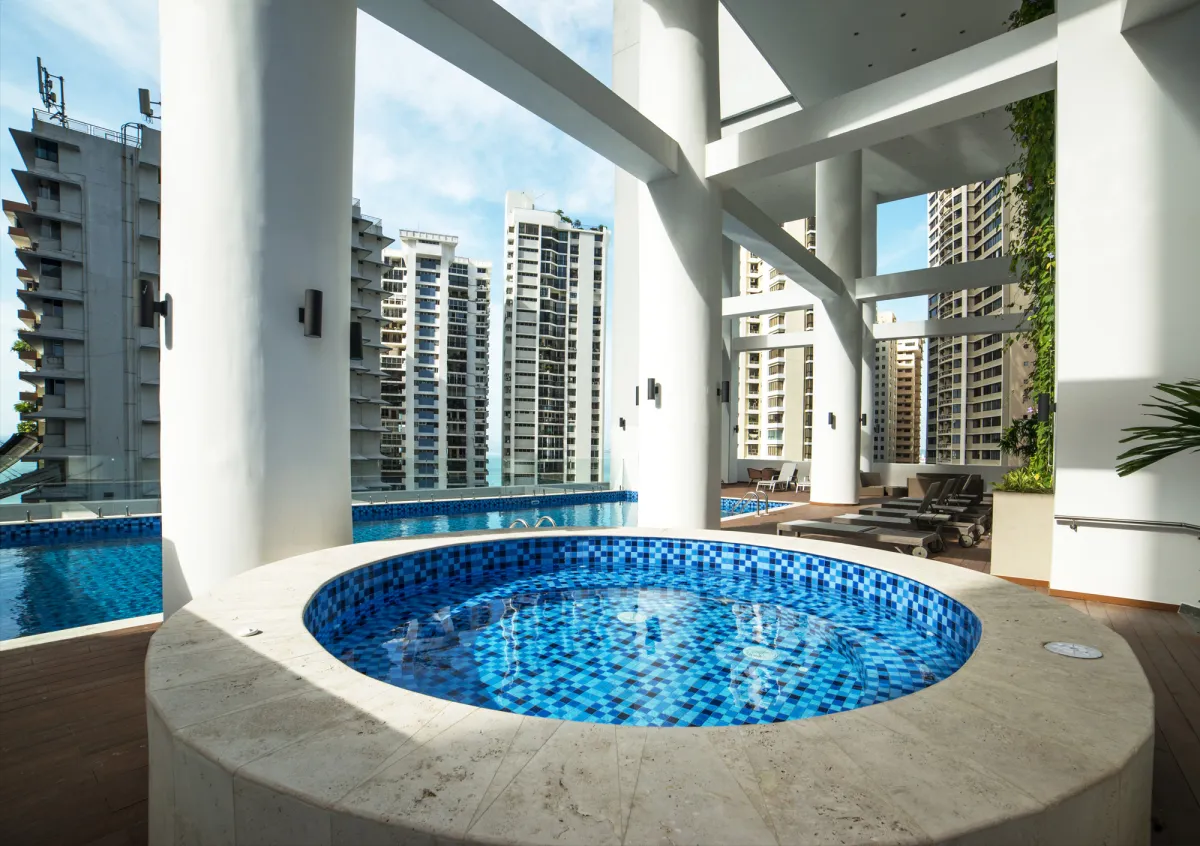Experience Comfort and Elegance at PH Deluxe Punta Paitilla, 197.40 m², $519,253, Spacious and Flexible Living Spaces