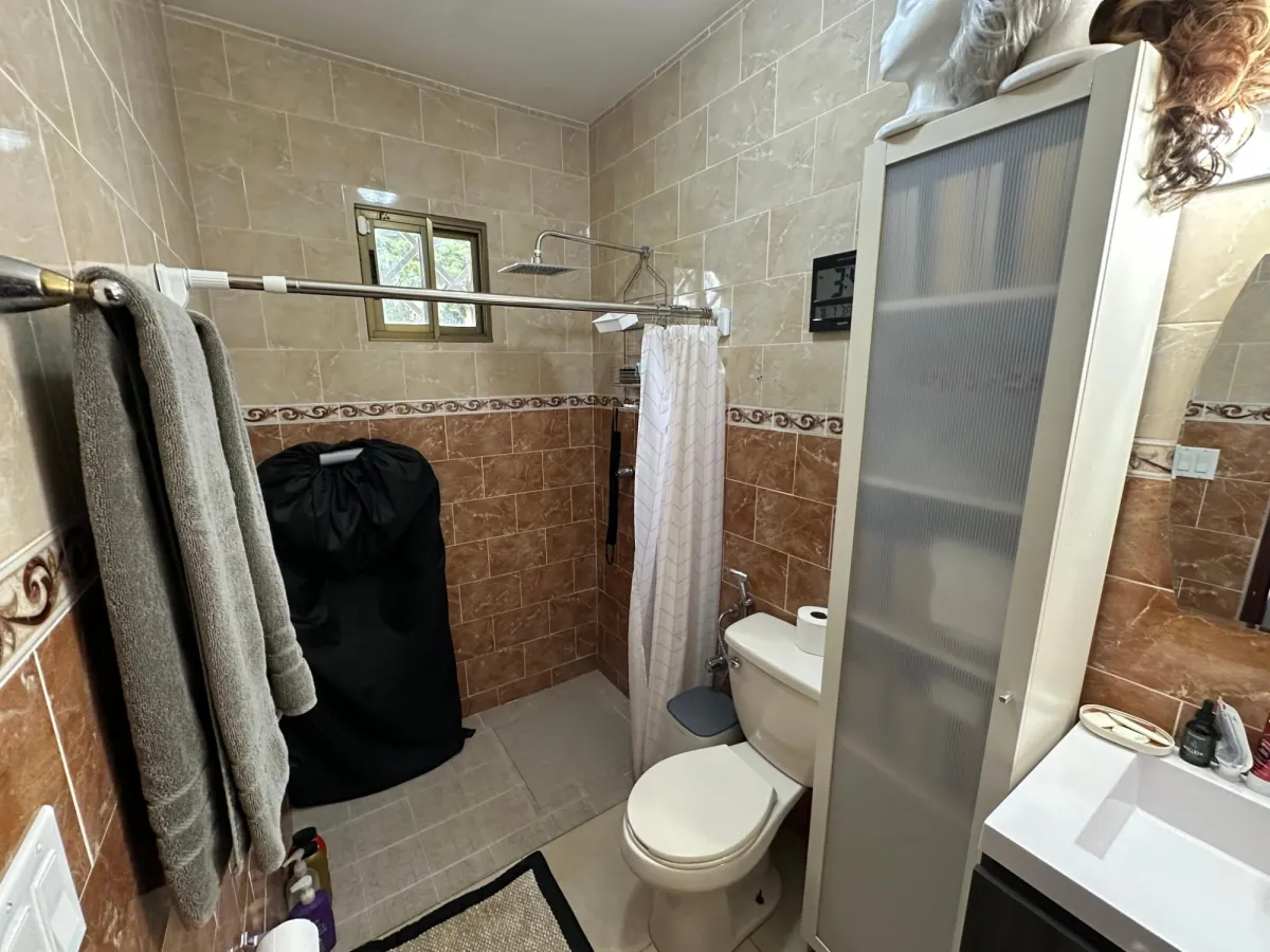 3 Bedroom Home-Mountain Views, Jacuzzi and 900m2