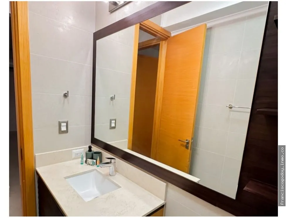 Apartment for Sale in San Carlos