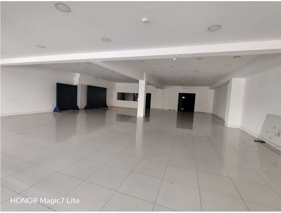 Commercial Office Rental in Domino Building, Vía España. EAR