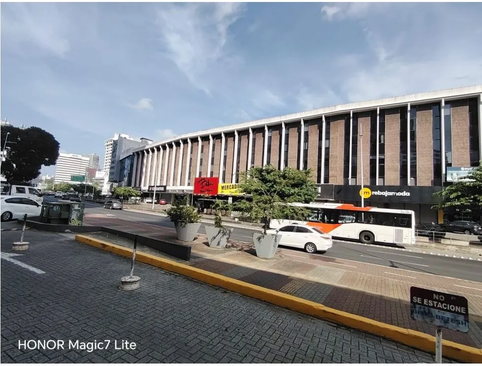 Commercial Office Rental in Domino Building, Vía España. EAR