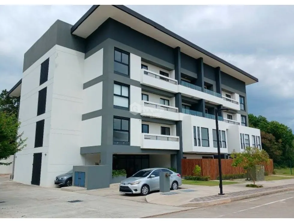 COSTA VERDE / THE DISTRICT / 3 BEDROOMS / 215 M / SEMI-FURNISHED