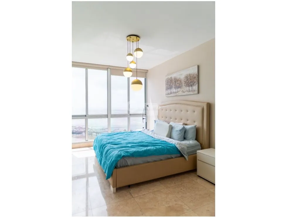 SE ALQUILA APARTAMENTO EN COCO DEL MAR 150M 2 HABITACIONES AMOBLADO